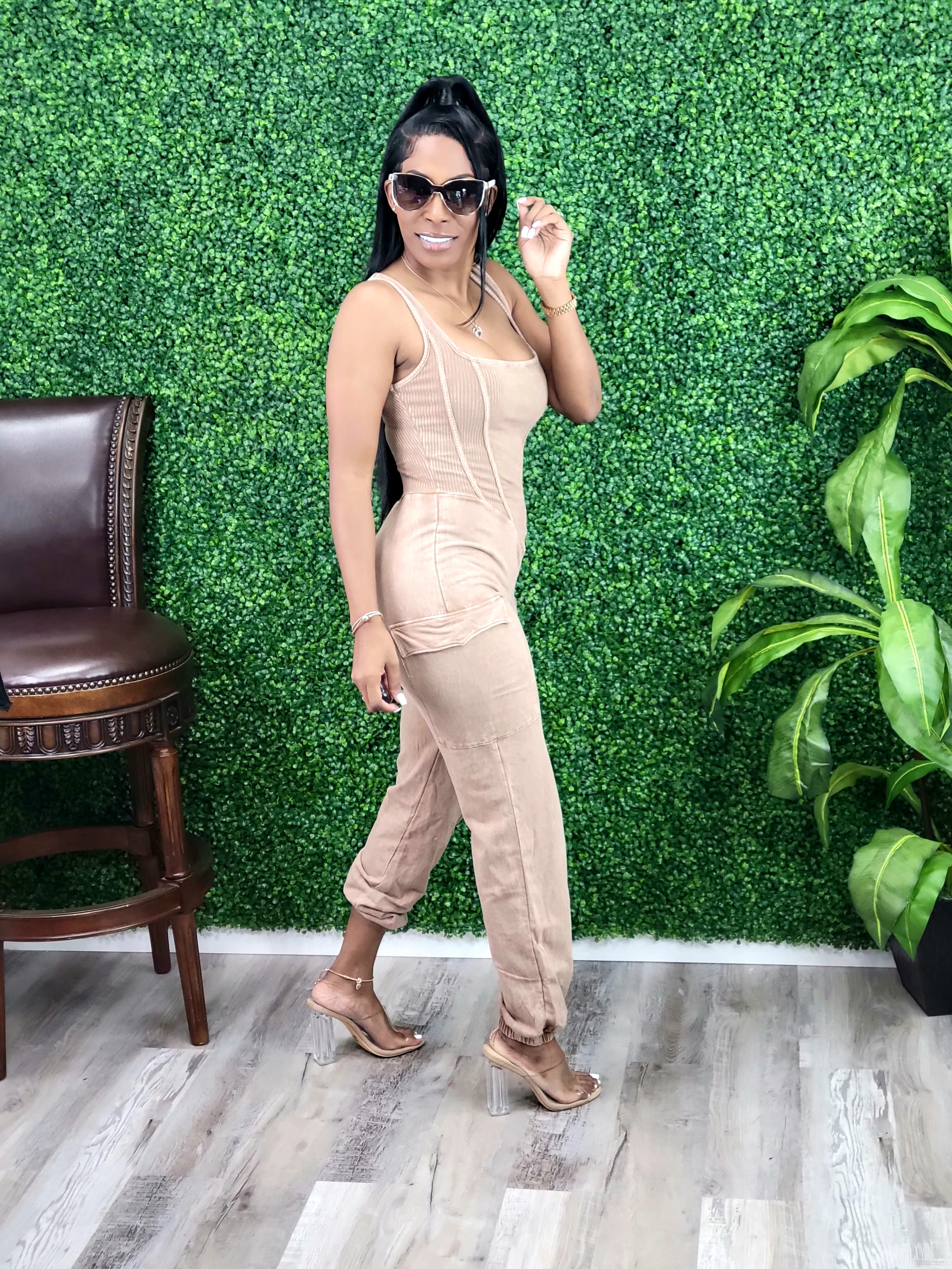 Miss Thang Jumpsuit (Mocha)