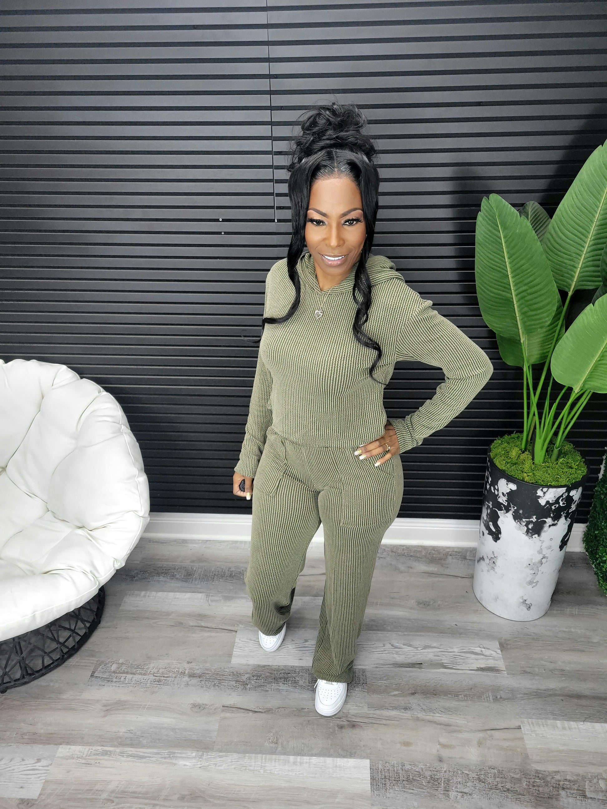 On The Run Pants Set (Olive) - Laine Collection