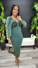 Come Closer Midi Dress (Pine Green)